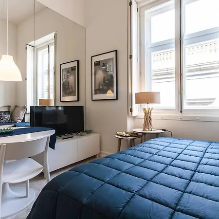 Cozy In Chiado In
